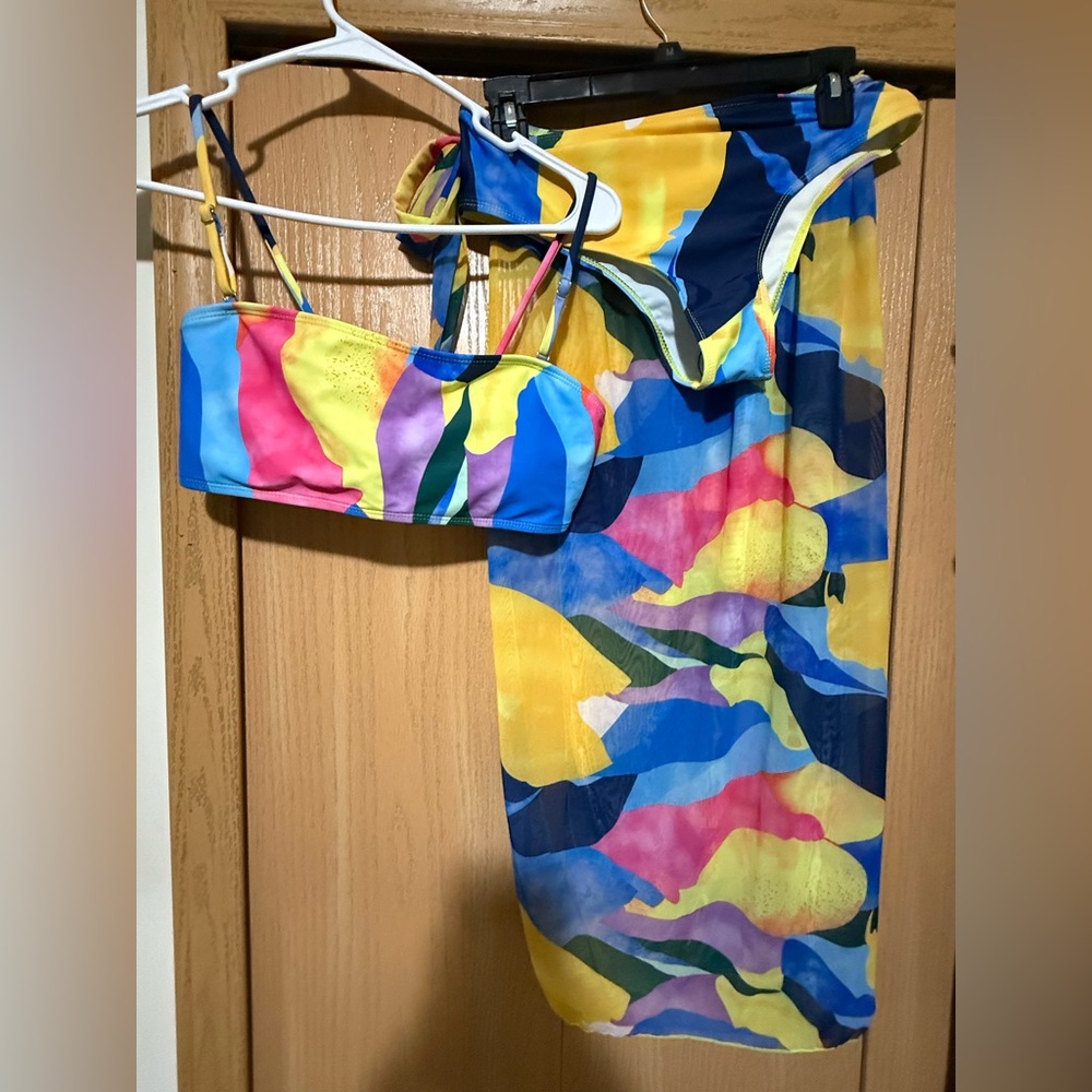 Amazon Multicolor Bikini Set - Picture 2 of 5